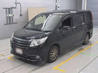TOYOTA NOAH 2014
