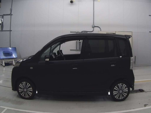 HONDA LIFE 2011