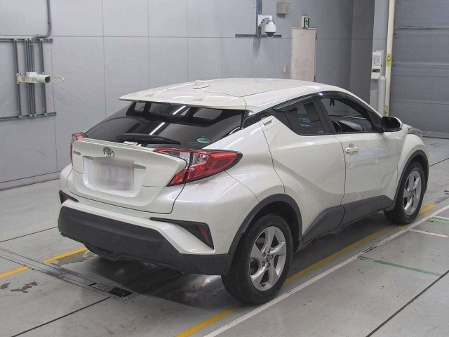 TOYOTA C-HR 2017