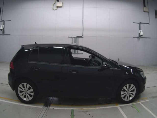 VOLKSWAGEN GOLF 2015