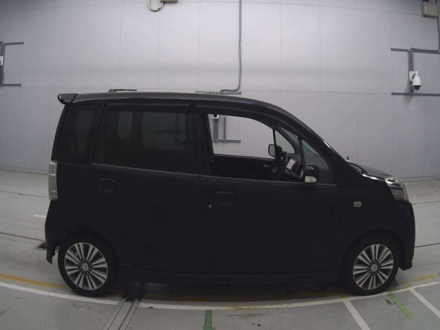 HONDA LIFE 2011