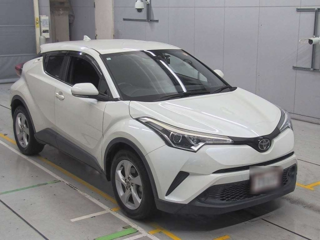 TOYOTA C-HR 2017