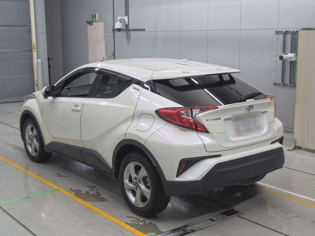 TOYOTA C-HR 2017