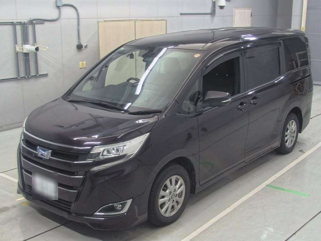 TOYOTA NOAH 2020