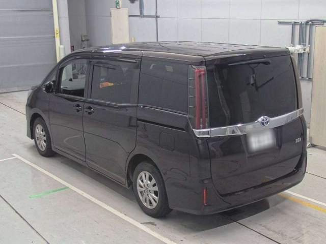 TOYOTA NOAH 2020