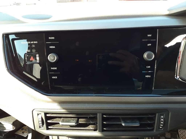 VOLKSWAGEN POLO 2018