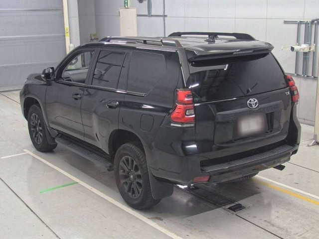 TOYOTA LAND CRUISER PRADO 2023