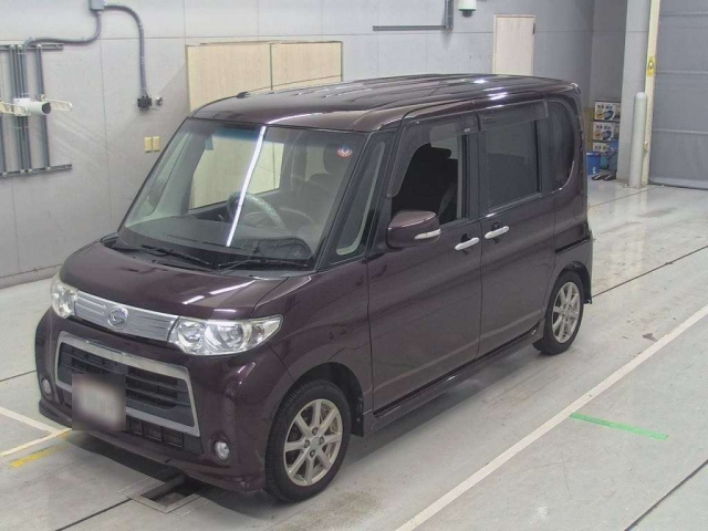 DAIHATSU TANTO 2010