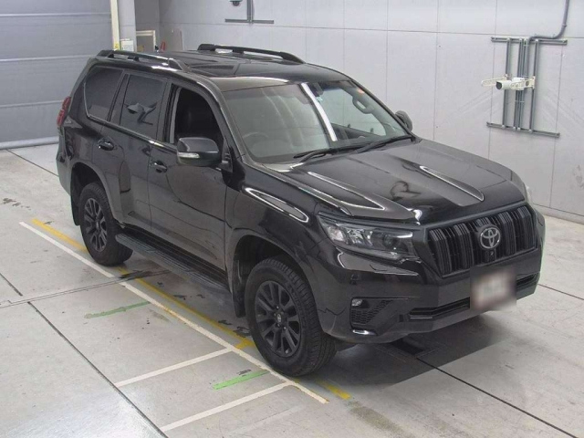 TOYOTA LAND CRUISER PRADO 2023