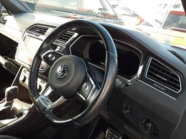 VOLKSWAGEN TIGUAN 2019