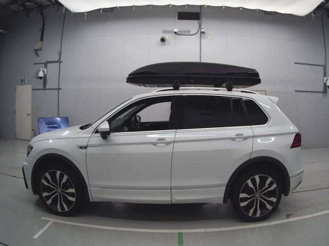 VOLKSWAGEN TIGUAN 2019