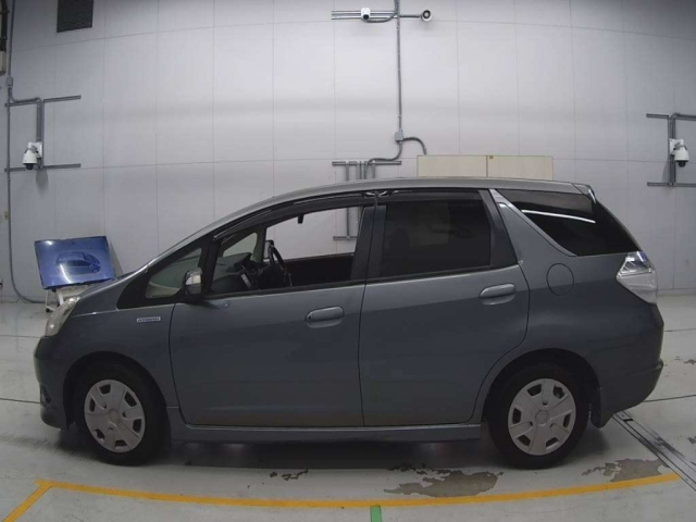 HONDA FIT SHUTTLE 2013