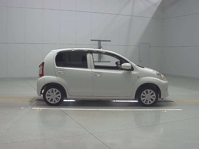 TOYOTA PASSO 2015