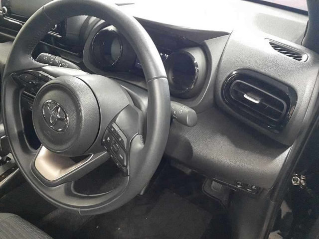 TOYOTA YARIS 2023