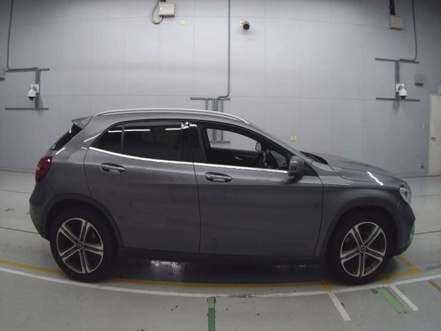 MERCEDES BENZ GLA CLASS 2018