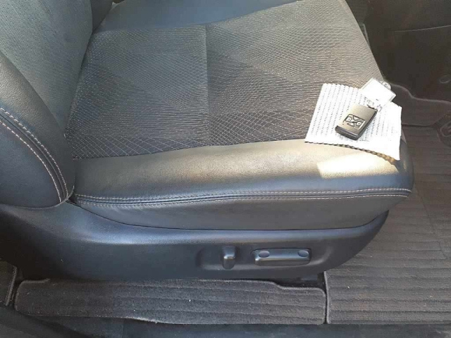 TOYOTA ESTIMA 2016