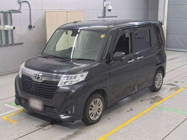 TOYOTA ROOMY 2018
