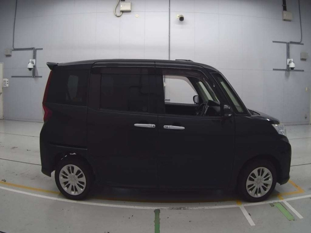 TOYOTA ROOMY 2018