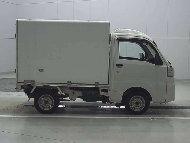 DAIHATSU HIJET TRUCK 2017