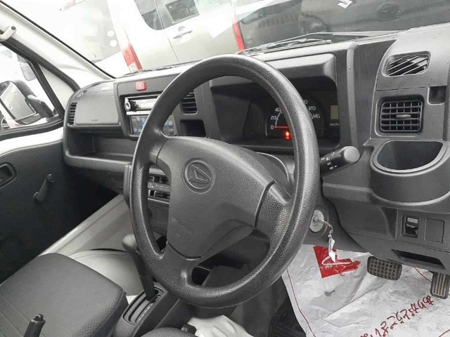 DAIHATSU HIJET TRUCK 2017