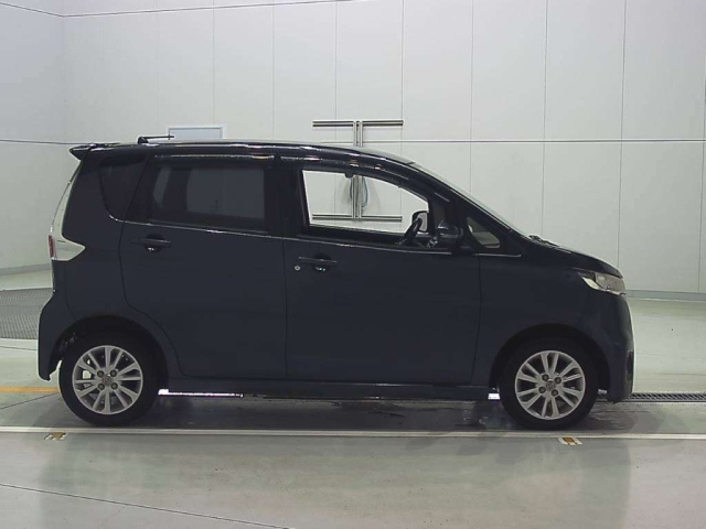 NISSAN DAYZ 2015