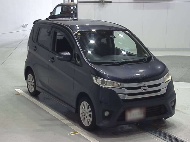 NISSAN DAYZ 2015