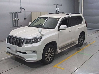 TOYOTA LAND CRUISER PRADO 2019