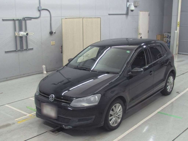 VOLKSWAGEN POLO 2013