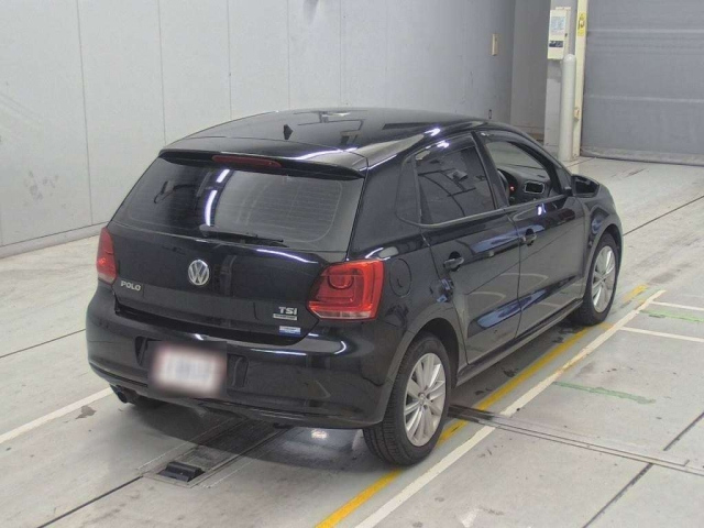VOLKSWAGEN POLO 2013