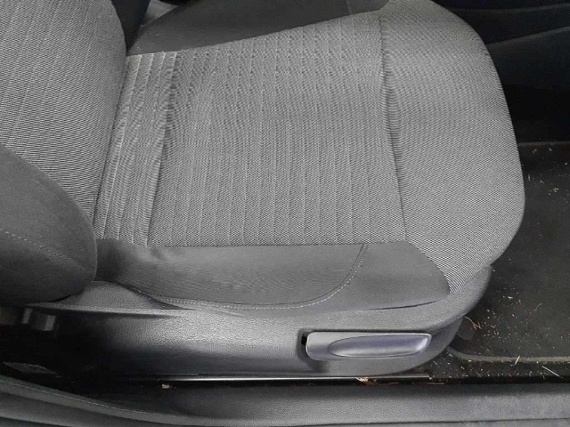 VOLKSWAGEN POLO 2013