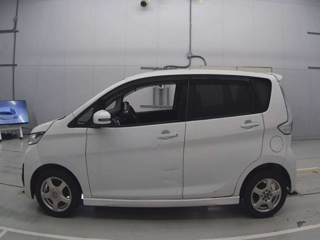 MITSUBISHI EK CUSTOM 2013
