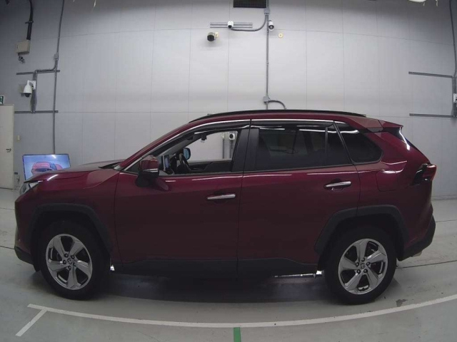 TOYOTA RAV4 2021