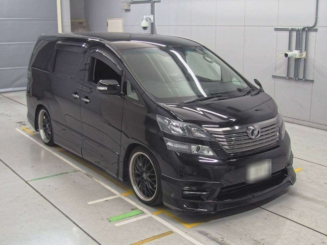 TOYOTA VELLFIRE 2009