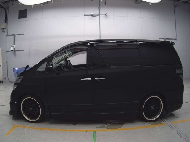 TOYOTA VELLFIRE 2009