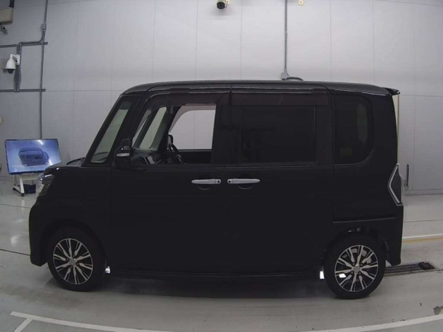 DAIHATSU TANTO 2017