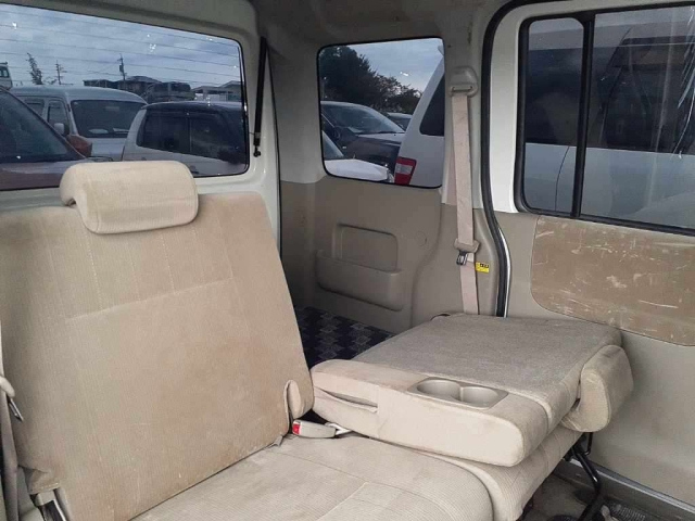 DAIHATSU ATRAI WAGON 2010