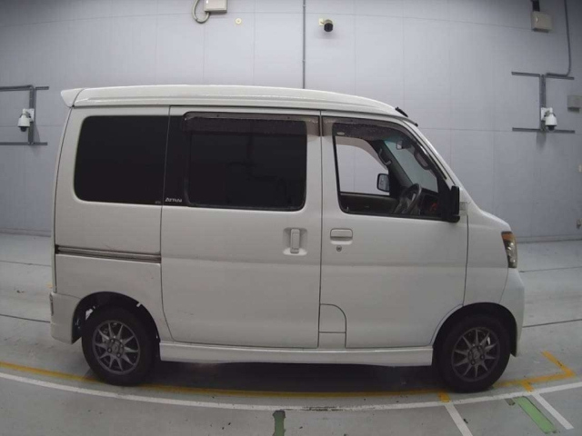 DAIHATSU ATRAI WAGON 2010