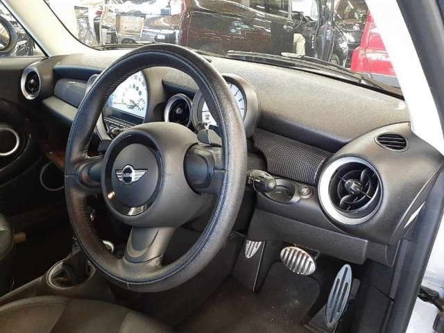 BMW MINI 2012