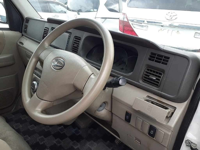 DAIHATSU ATRAI WAGON 2010