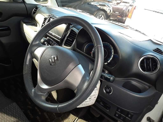 SUZUKI SPACIA 2013