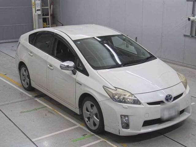 TOYOTA PRIUS 2011