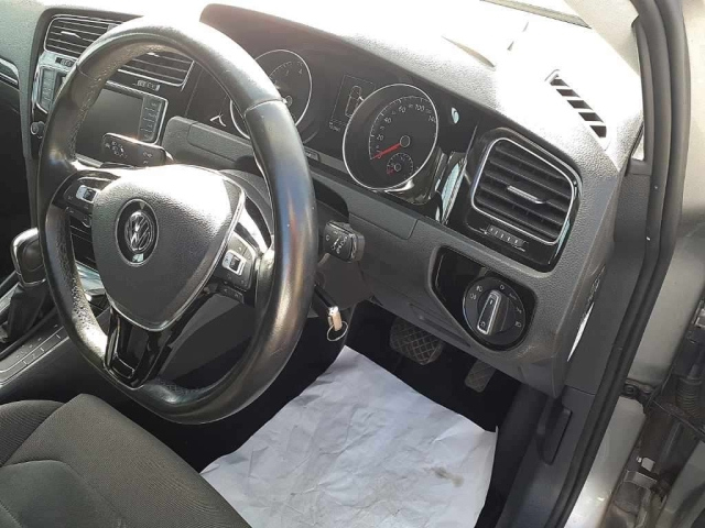 VOLKSWAGEN GOLF VARIANT 2014
