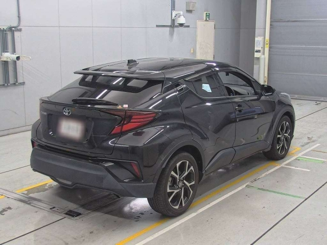 TOYOTA C-HR 2021