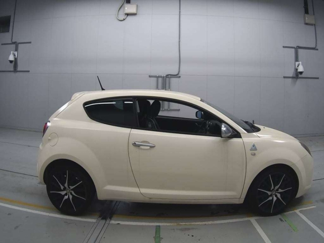 ALFAROMEO MITO 2013