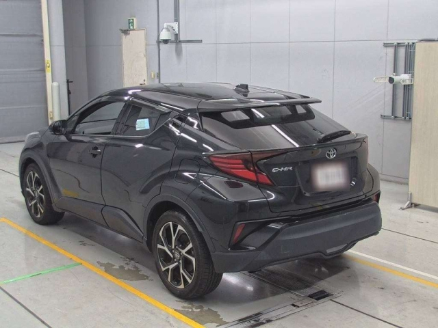 TOYOTA C-HR 2021