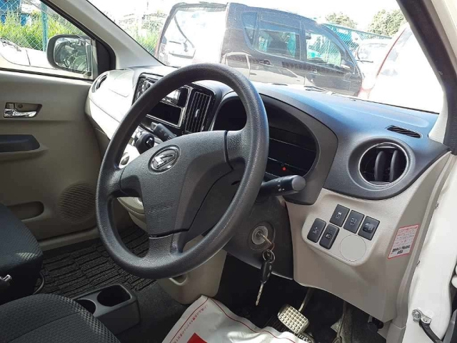 DAIHATSU MIRA E S 2016