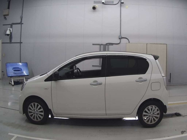 DAIHATSU MIRA E S 2016