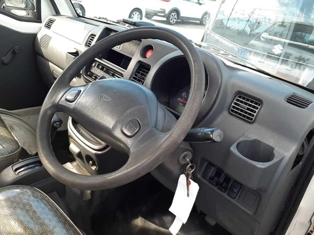 DAIHATSU HIJET TRUCK 2010