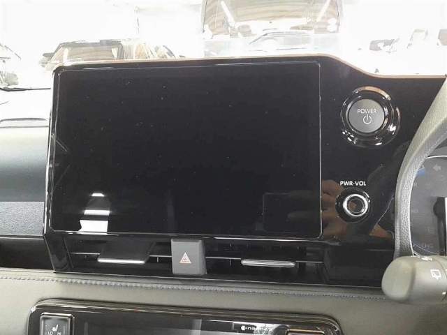 TOYOTA VOXY 2025