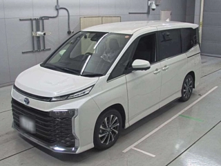 TOYOTA VOXY 2025